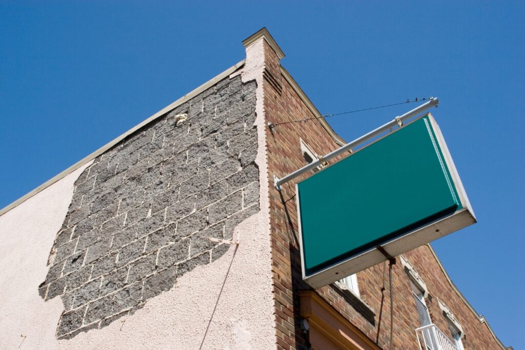 11 - Metal Wood Décor & More